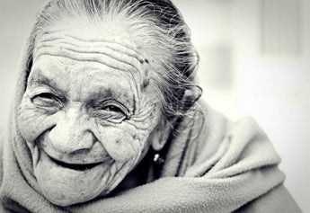 Fight the Signs of Aging: Natural Anti-Aging Solutions