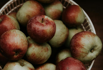Apple Cider Vinegar for Beauty: A Natural Approach to Skin and Hair Care