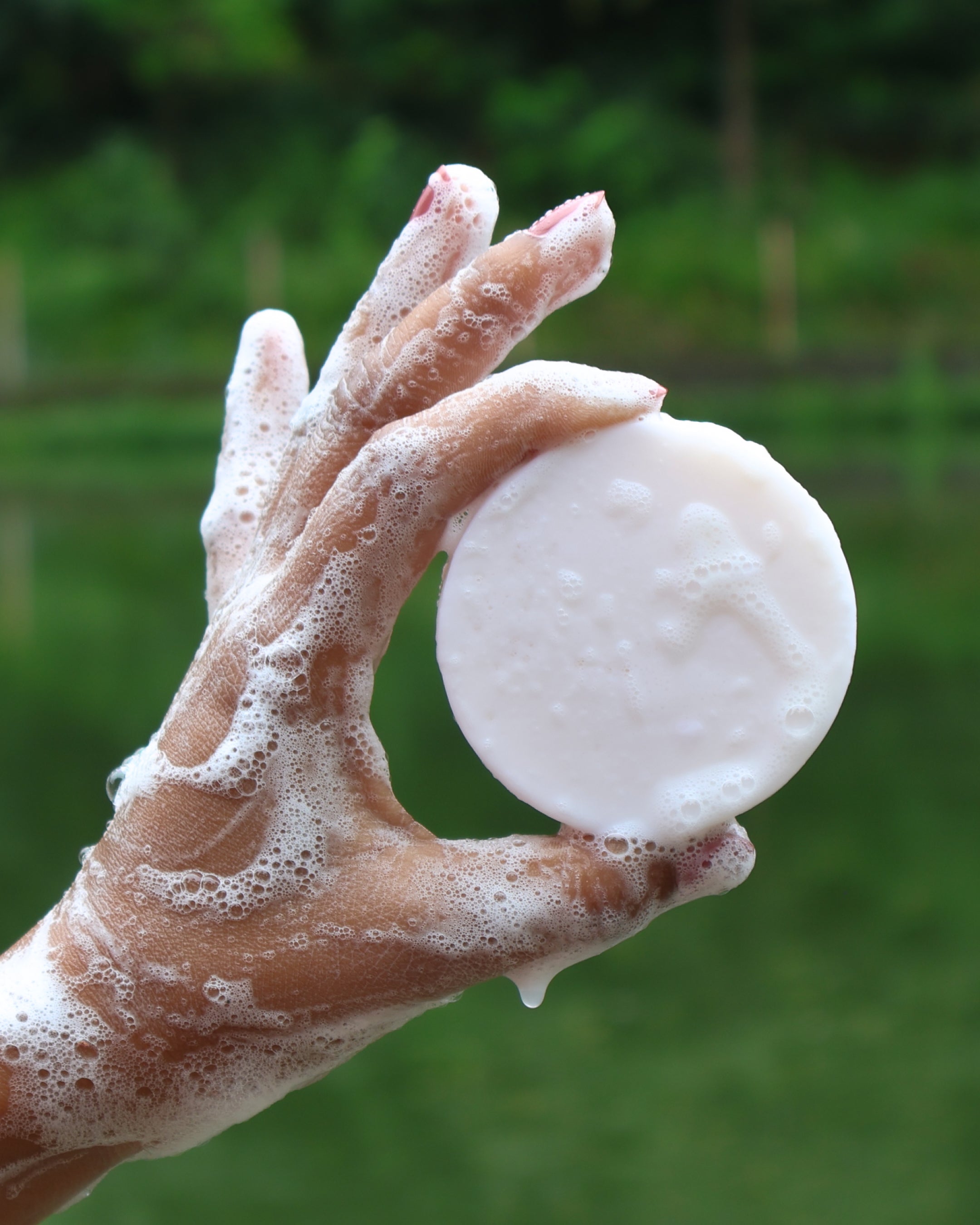 Advanced Kumkumadi Body Soap | Kumkumadi Oil, ACB Fruit Mix & Gold Glitter