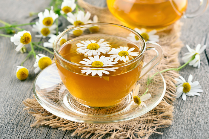 Chamomile Tea vs. Green Tea: Which One Should You Choose?