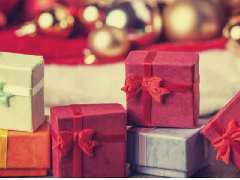 Crafting Unique Corporate Gifts for the Holiday Season