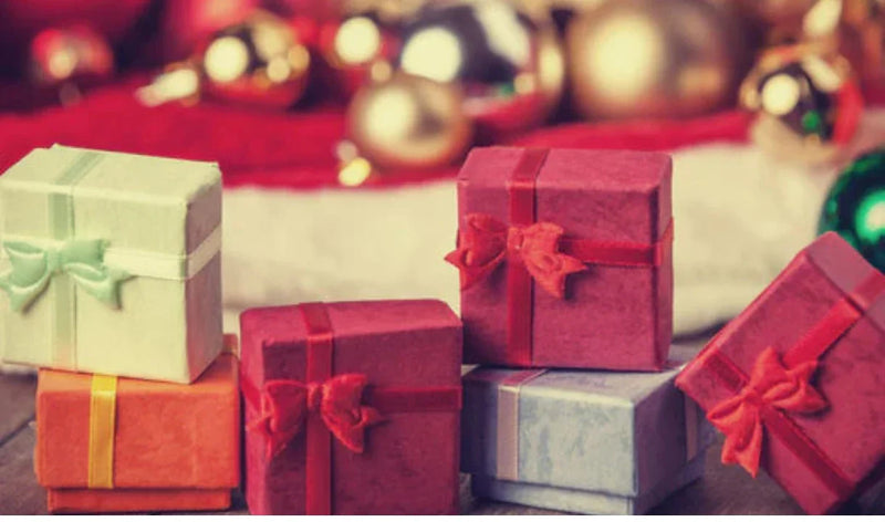 Crafting Unique Corporate Gifts for the Holiday Season