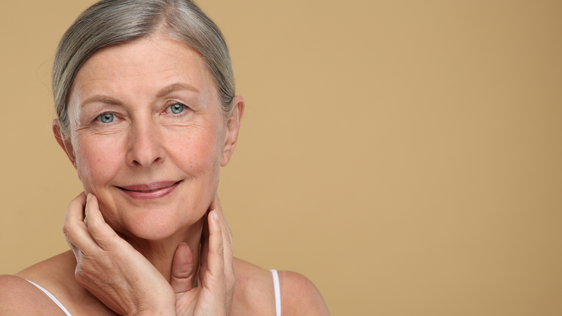 Fight the Signs of Aging: Natural Anti-Aging Solutions
