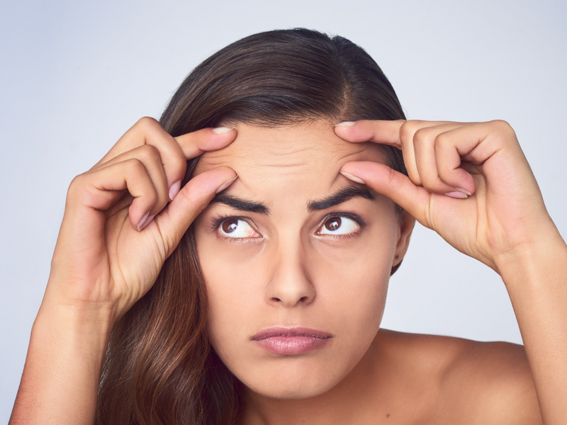 Exfoliation 101: Removing Dead Skin Cells for a Radiant Glow