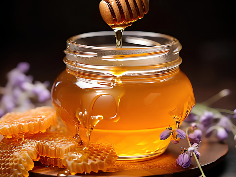 Soothing Sore Throats the Natural Way: The Power of Raw Honey
