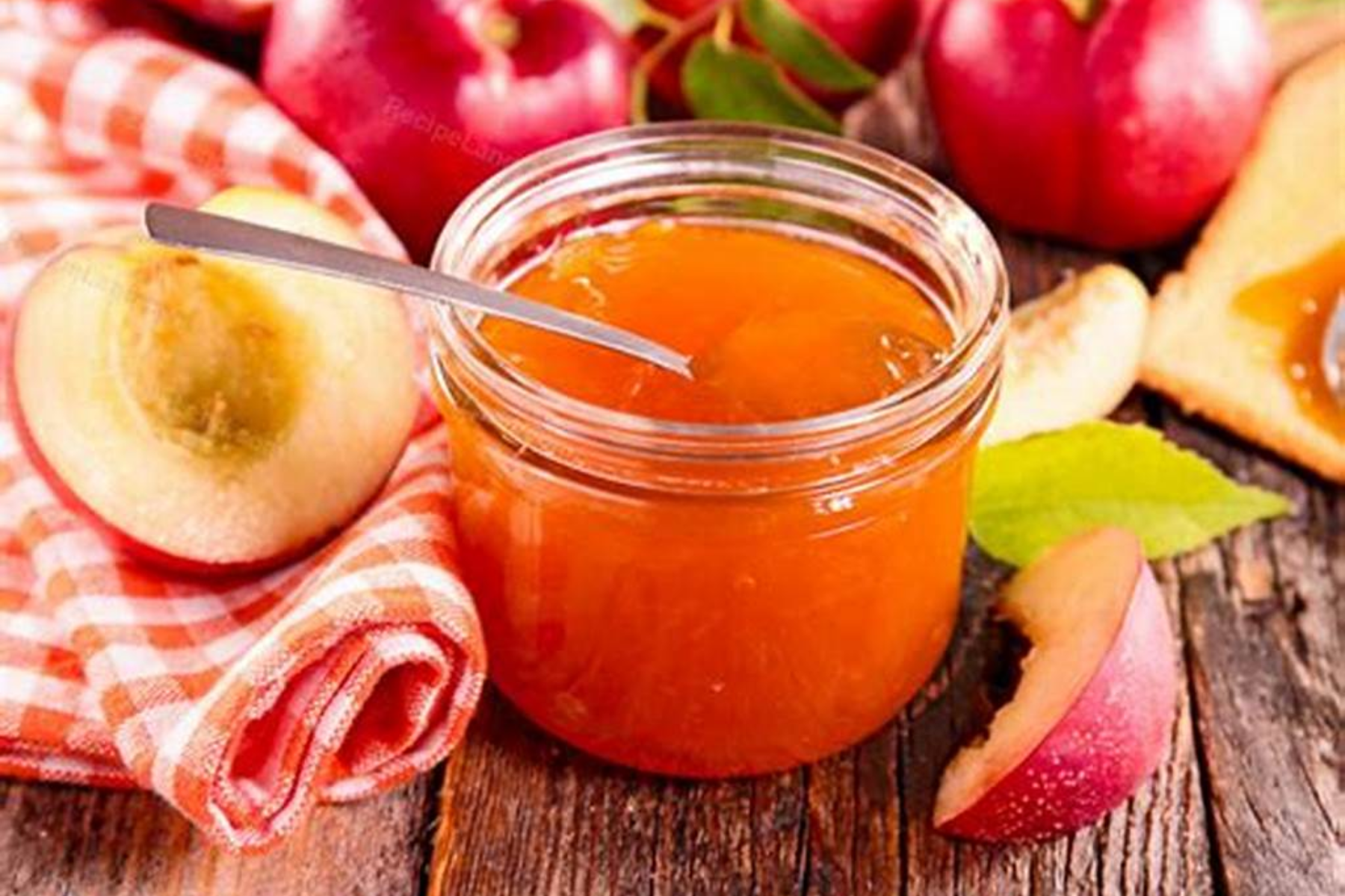 Nirvana Organic's Apple Jam: A Taste of Natural Goodness