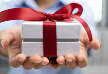 Corporate Gift Ideas for the Festive Season: A Blend of Tradition and Modernity with Oak Tree Naturals