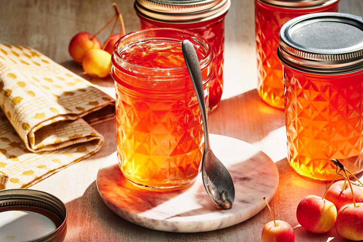 How to Use Apple Jam Beyond Toast: Creative Ways to Enjoy This Organic Delight