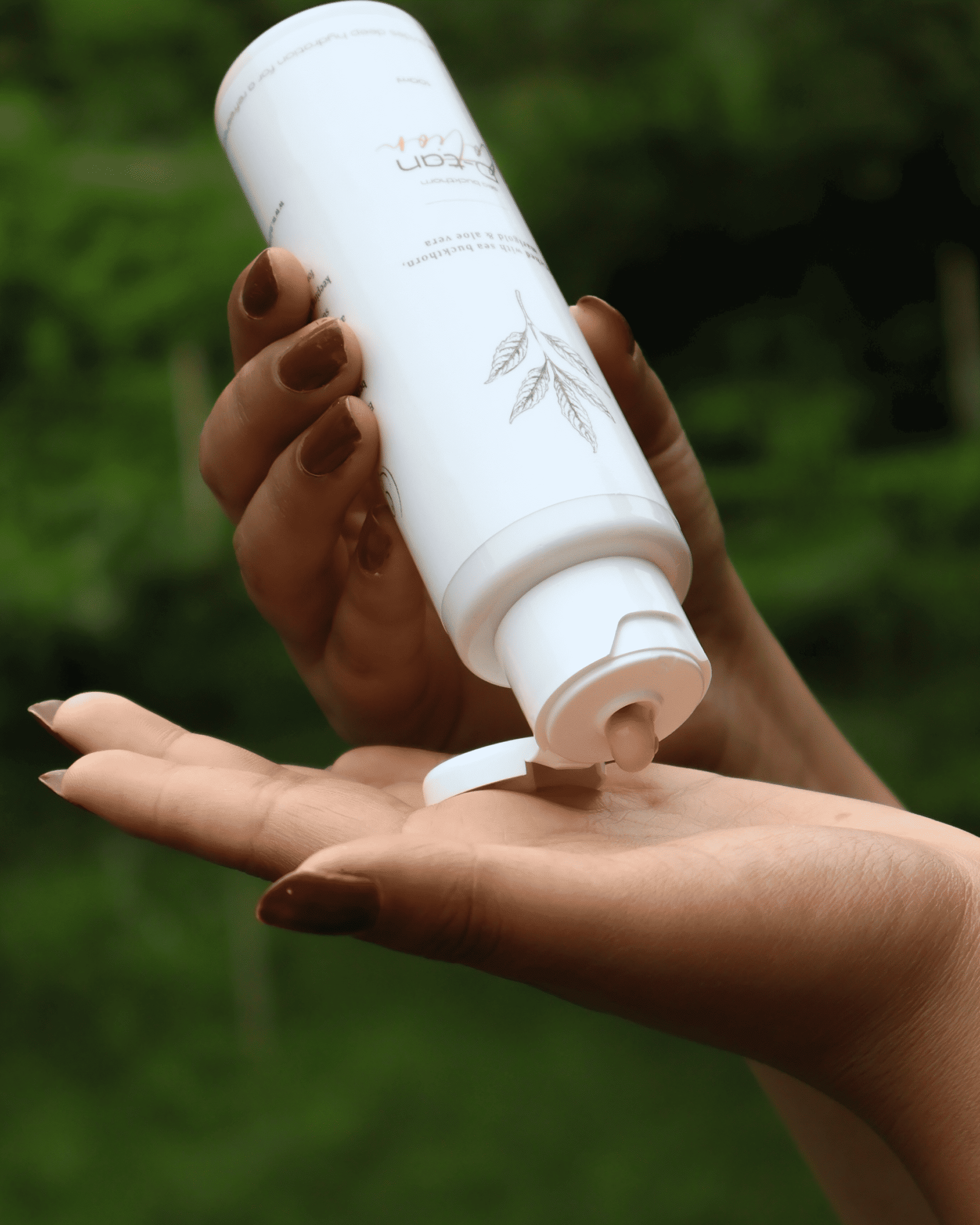 D-Tan Lotion - Natural Tan Remover with Seabuckthorn, Mulberry Extracts, Marigold & Aloe Vera